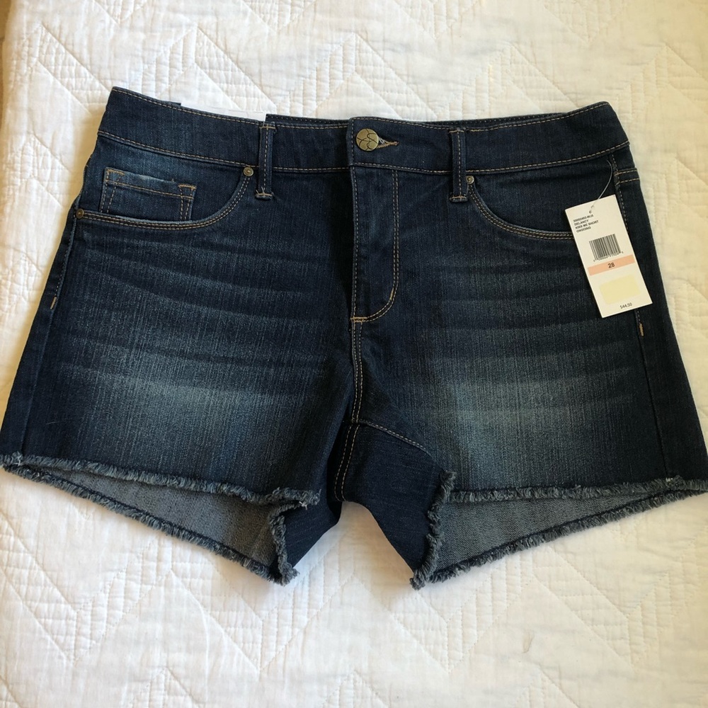 NWT Jessica Simpson “Kiss Me” Shorts Size 28